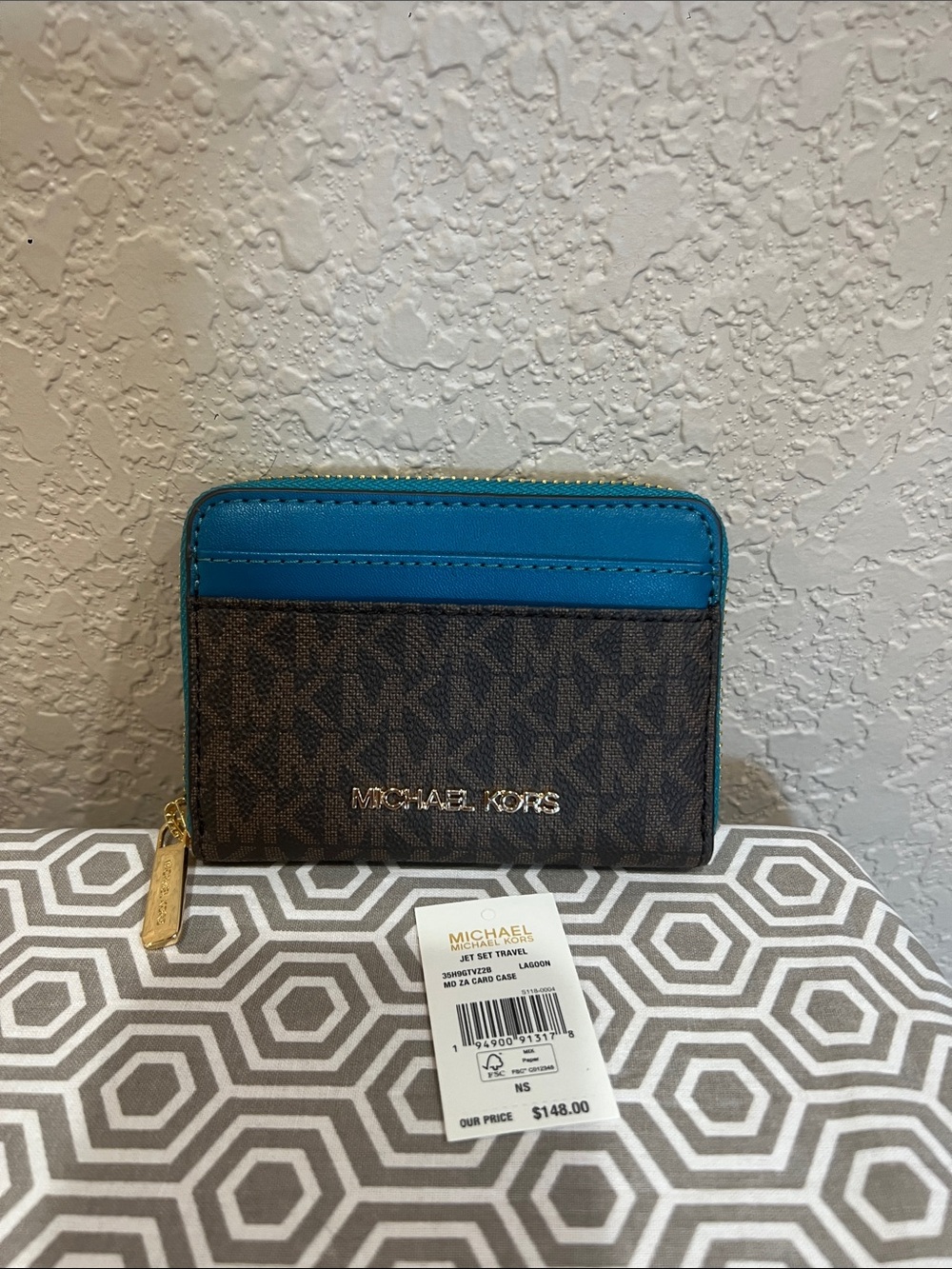 Michael Kors Brown MK LAGOON MD ZA card case jet set travel
